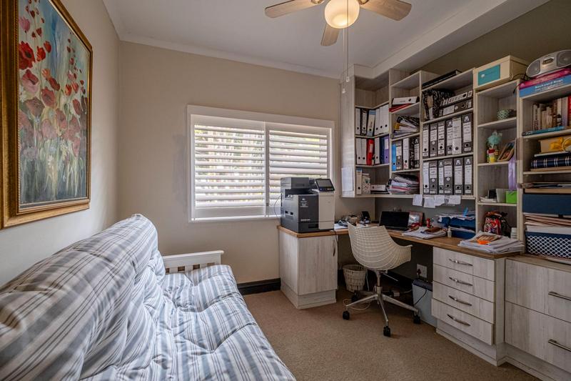 5 Bedroom Property for Sale in Linkside Eastern Cape